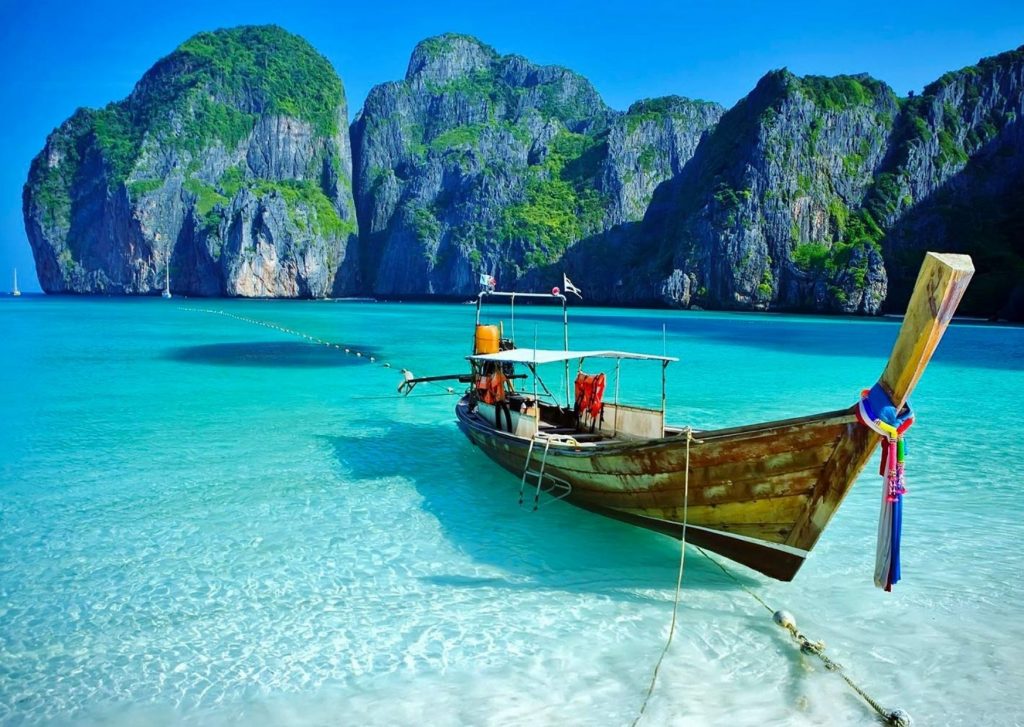 bangkok blog on travel, mr, jungle , trek. trekking, jungle, island, cheap flight, thailandm caticlan, phillipine, kalibo, taipei, cebu, puerto princessa, manila, singapore, honk kong, chiangmai, phuket